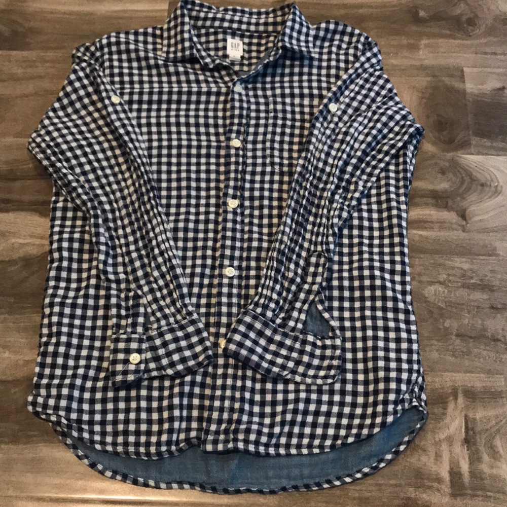 Checkered button up